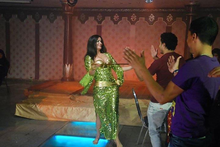 19P Egyptian Belly Dancer - Sama el Masry