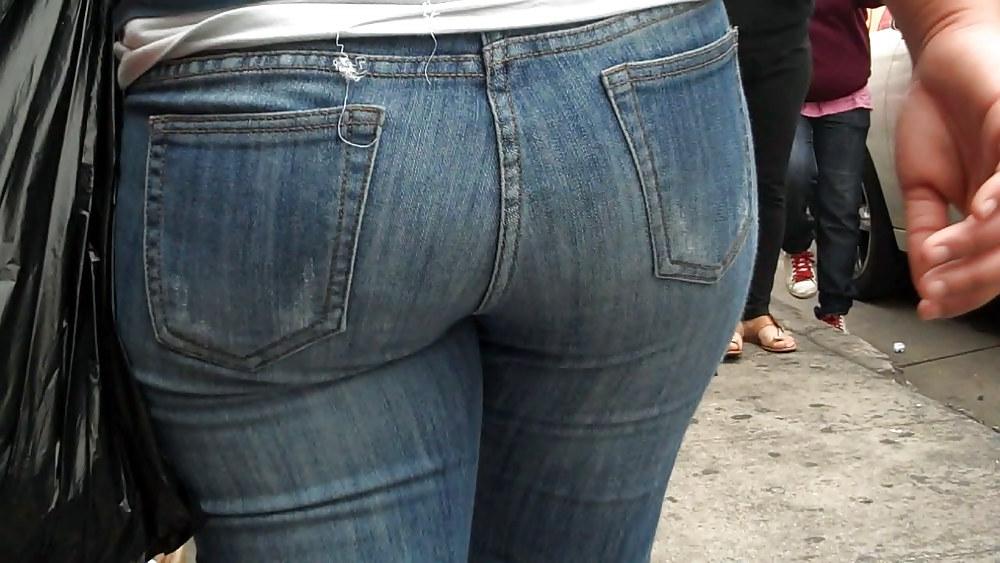 8P Rear view of butts and ass in jeans