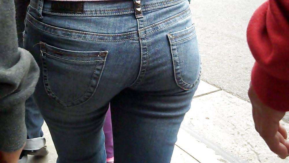 8P Rear view of butts and ass in jeans