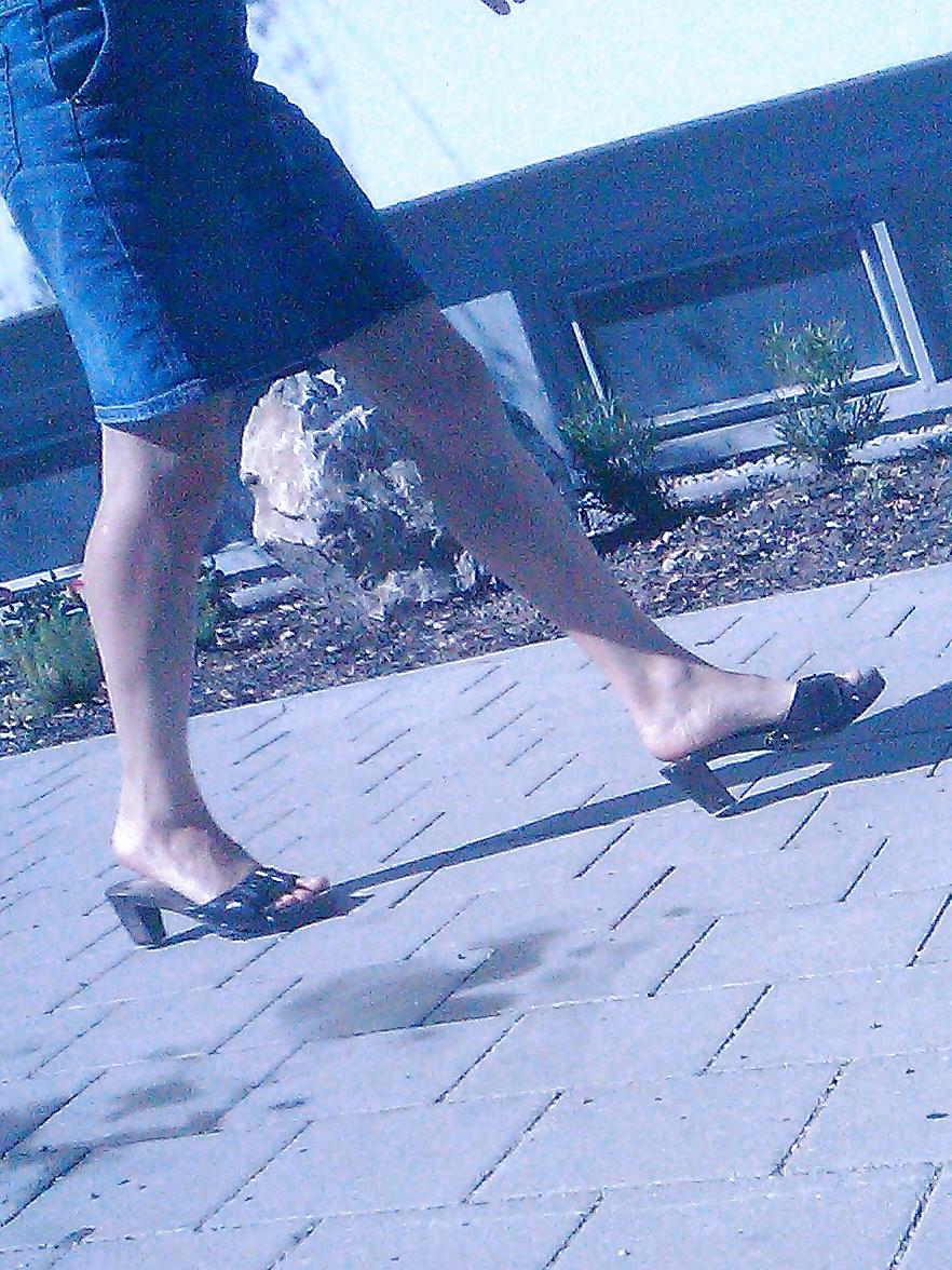 10P Just beautiful feet. Female feet