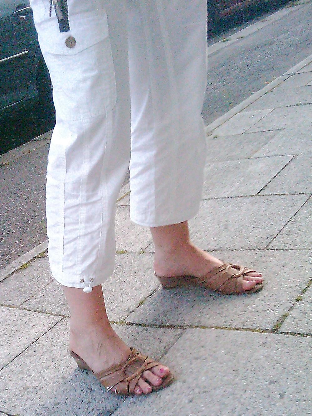 10P Just beautiful feet. Female feet