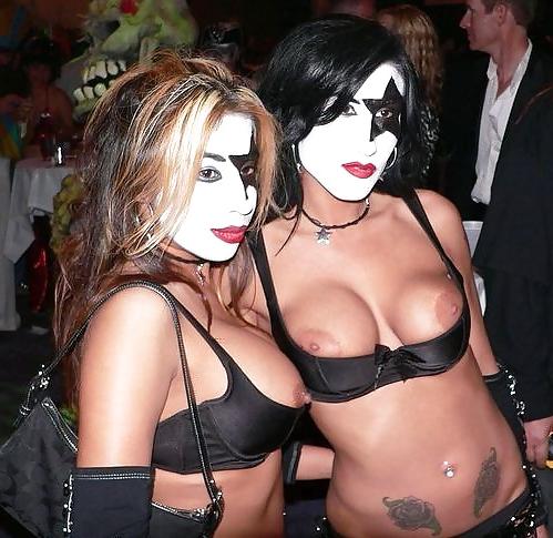 25P Halloween Sluts