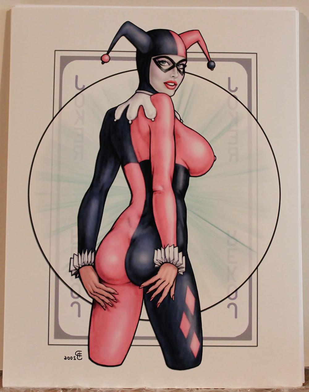 21P Sexy Superheros
