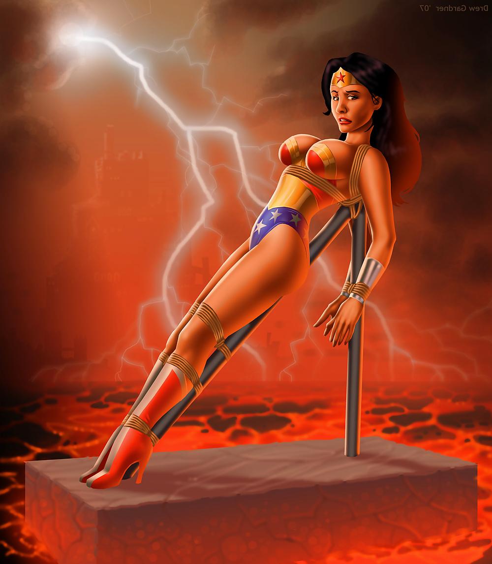 25P Drew and the Damsels in Distress.