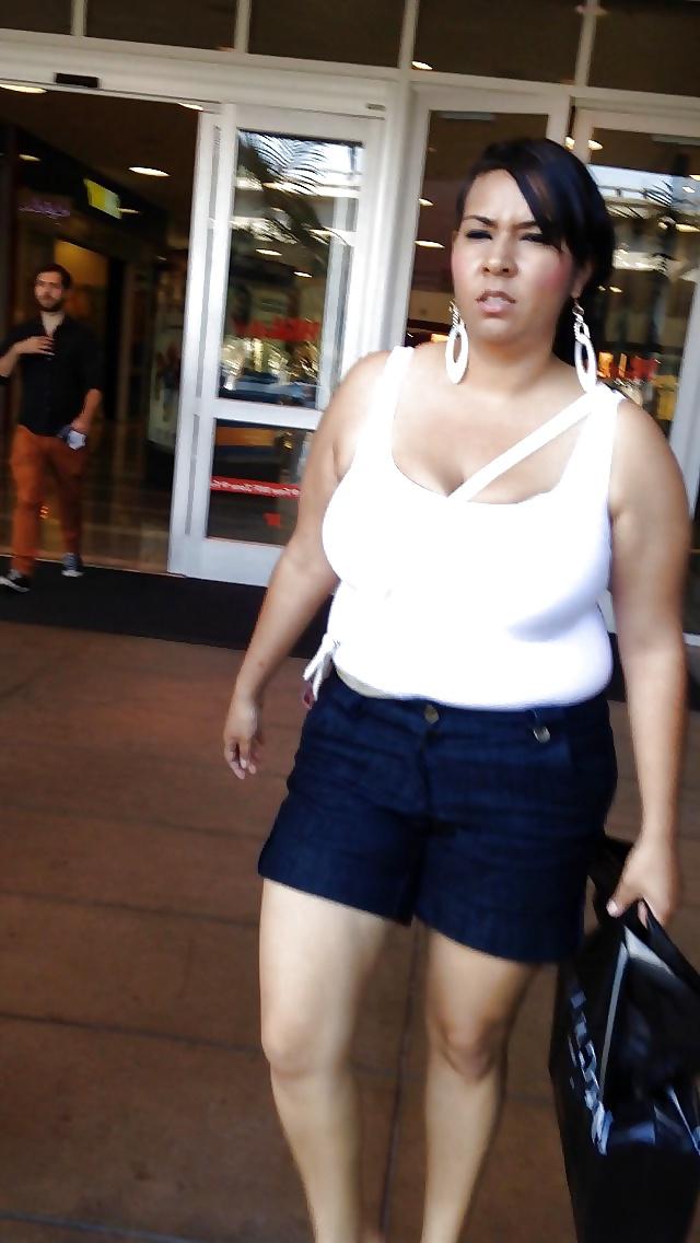 7P Candid Chubby Busty Latina Fat Tits