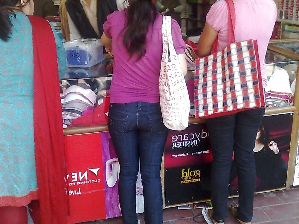 25P Indian girls street candid part 2