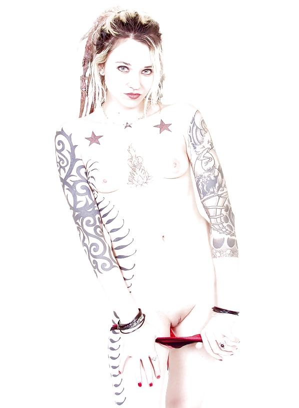 25P Goth Punks Naked 02