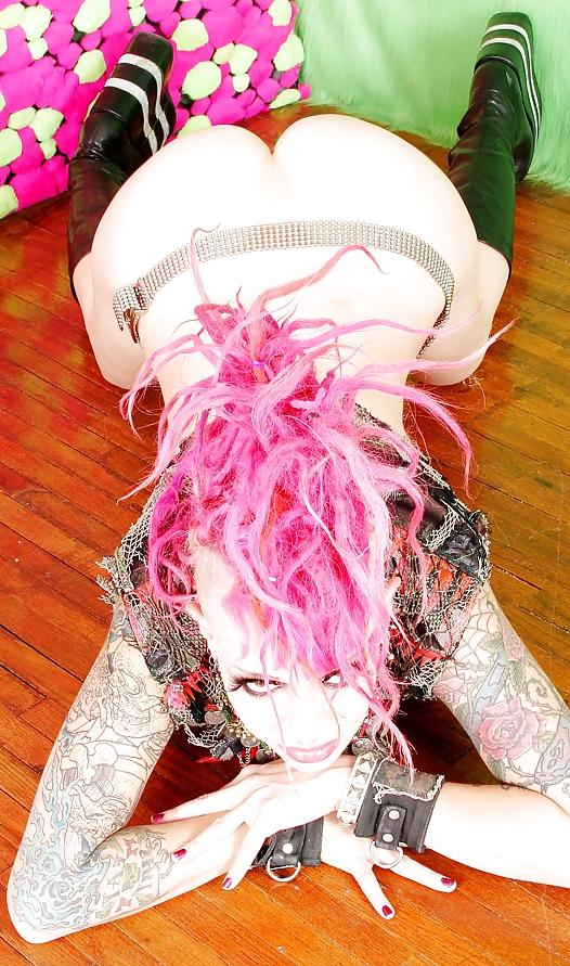 25P Goth Punks Naked 02