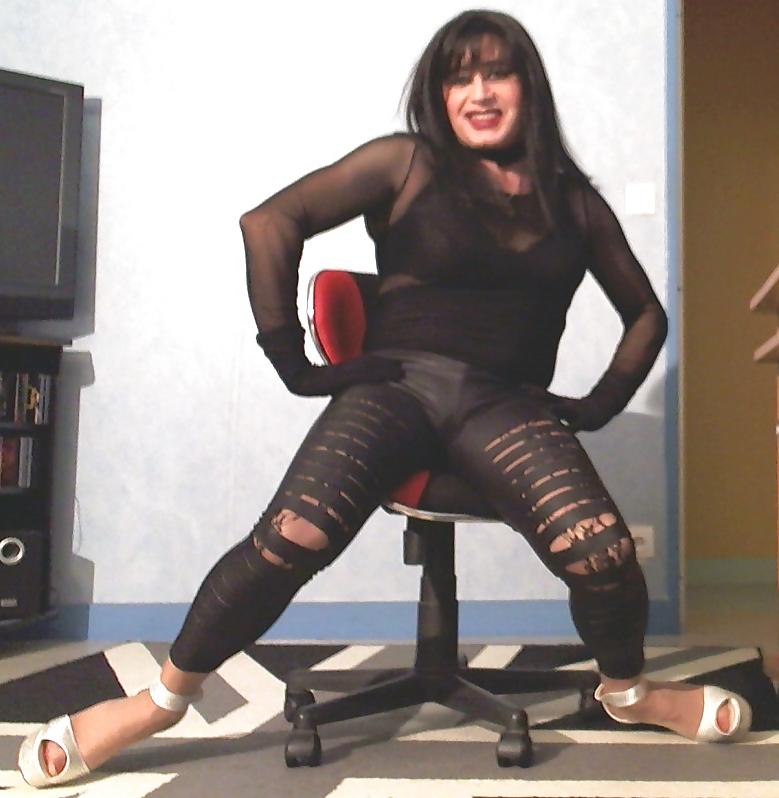 11P Cougar sexy en cuir