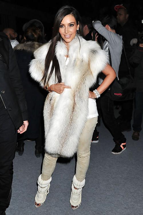 25P Celebs with Fur  