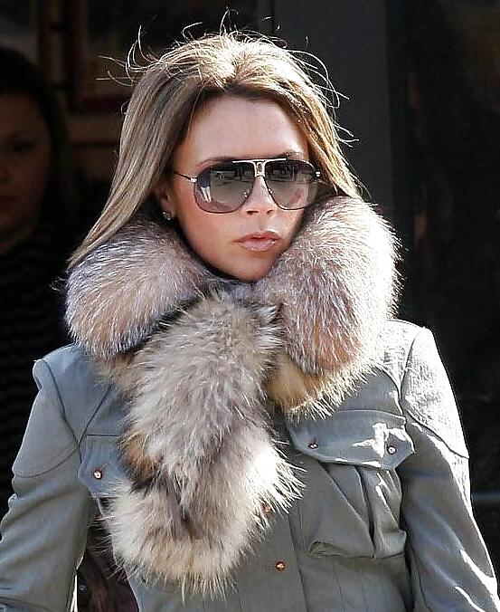 25P Celebs with Fur  