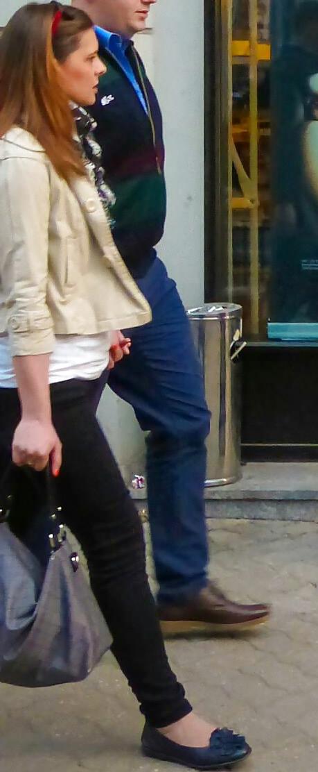 25P Spy sexy old + young in street romanian