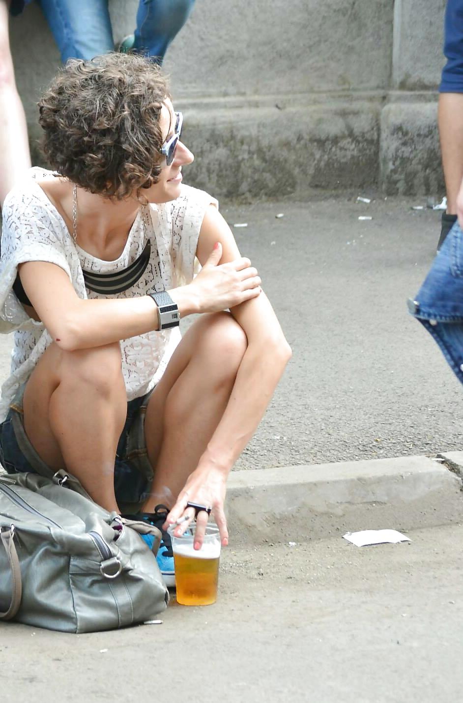 25P Spy sexy old + young in street romanian