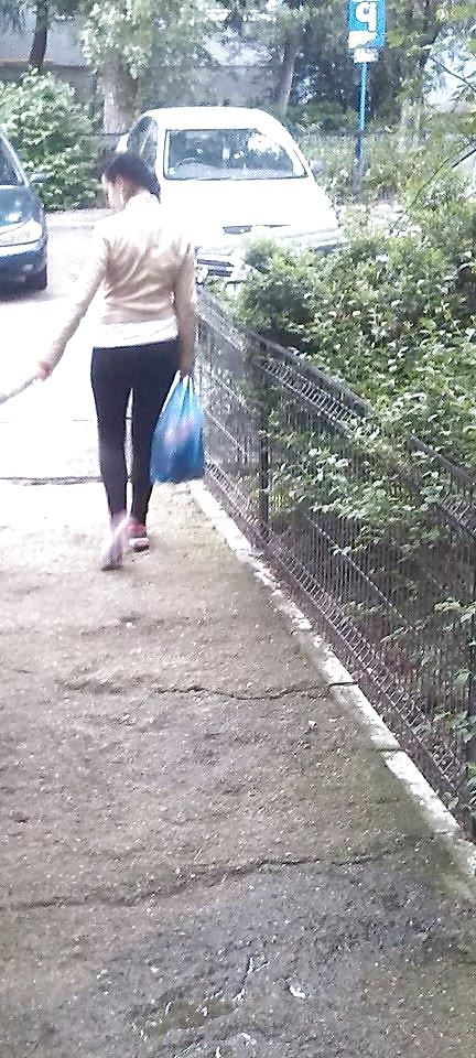 25P Spy sexy old + young in street romanian
