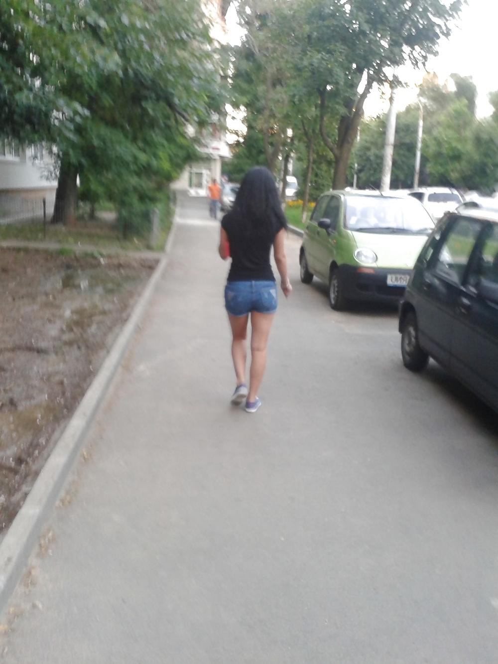 25P Spy sexy old + young in street romanian
