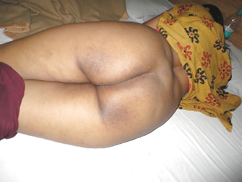 17P Indian Village Housewife nude
