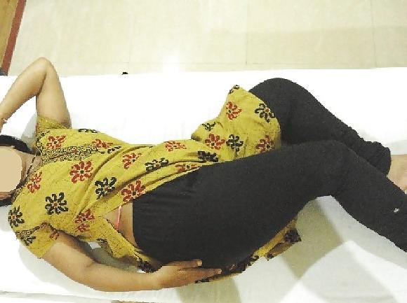 17P Indian Village Housewife nude