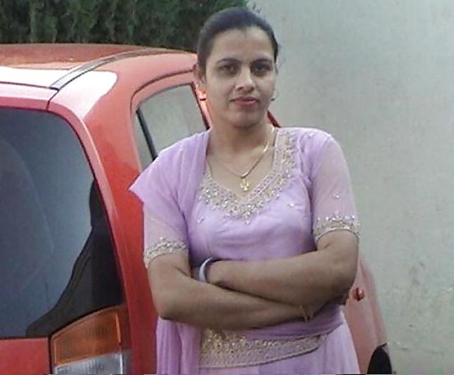 24P Indian  Punjabi  couple