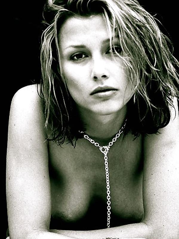 7P Bridget Moynahan : only topless pics