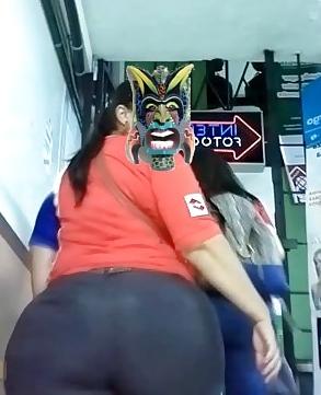 25P Nalgonas de la calle