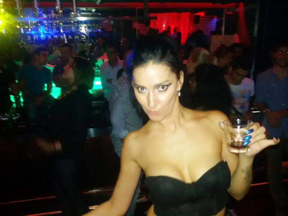 25P Najveca drolja u gradu Adna - Biggest slut in my town Adna
