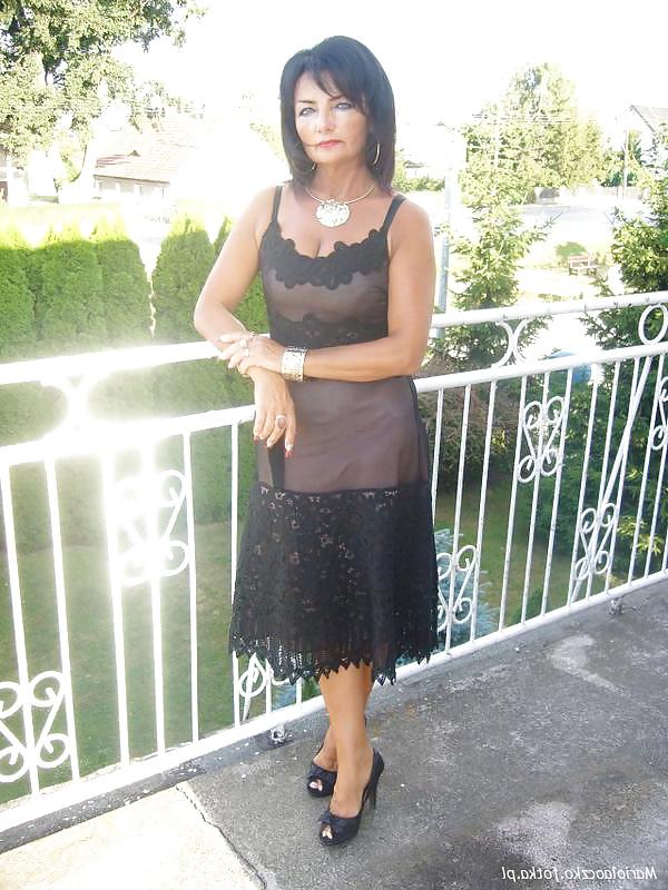 25P Big tits Hooker Milf