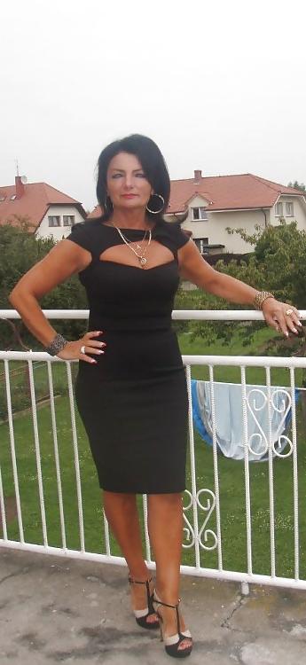 25P Big tits Hooker Milf