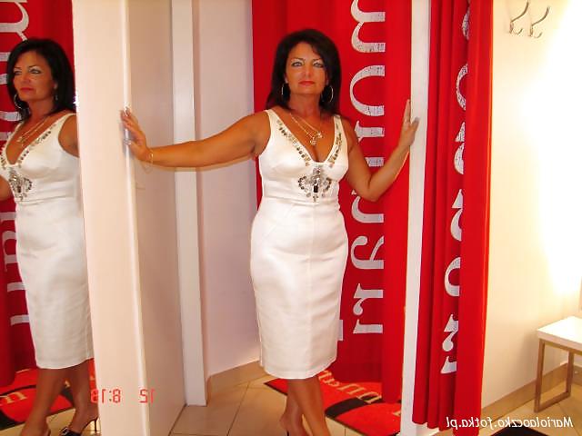 25P Big tits Hooker Milf