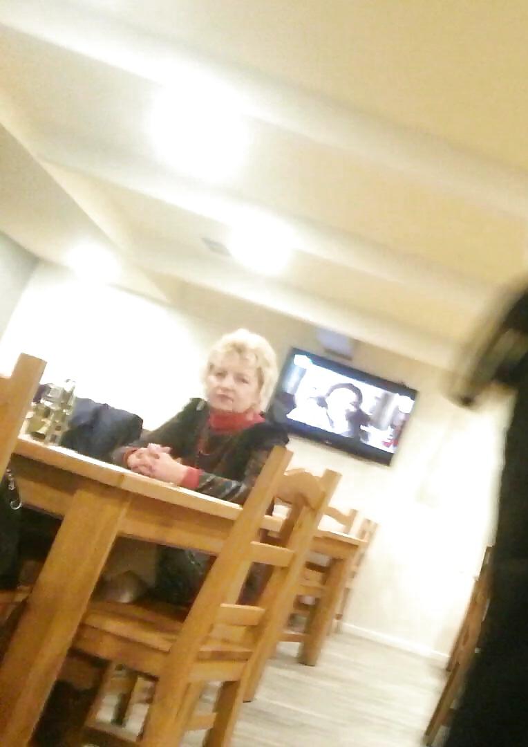 25P Spy sexy old + young in restaurant romanian