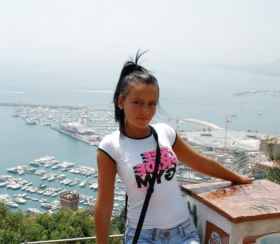 23P Roxana the perfect body