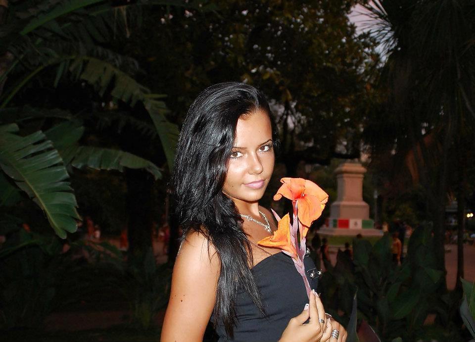 23P Roxana the perfect body