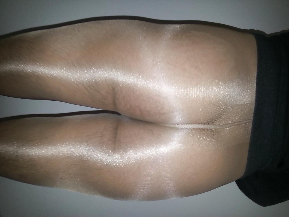25P Shiny Pantyhose