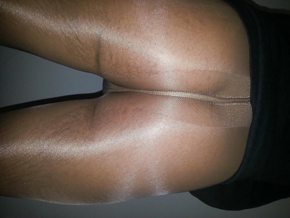25P Shiny Pantyhose