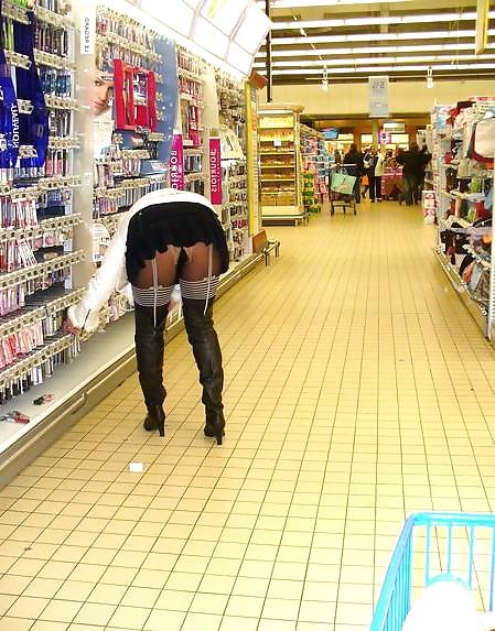 25P Upskirt du net 5