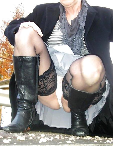 25P Upskirt du net 4 
