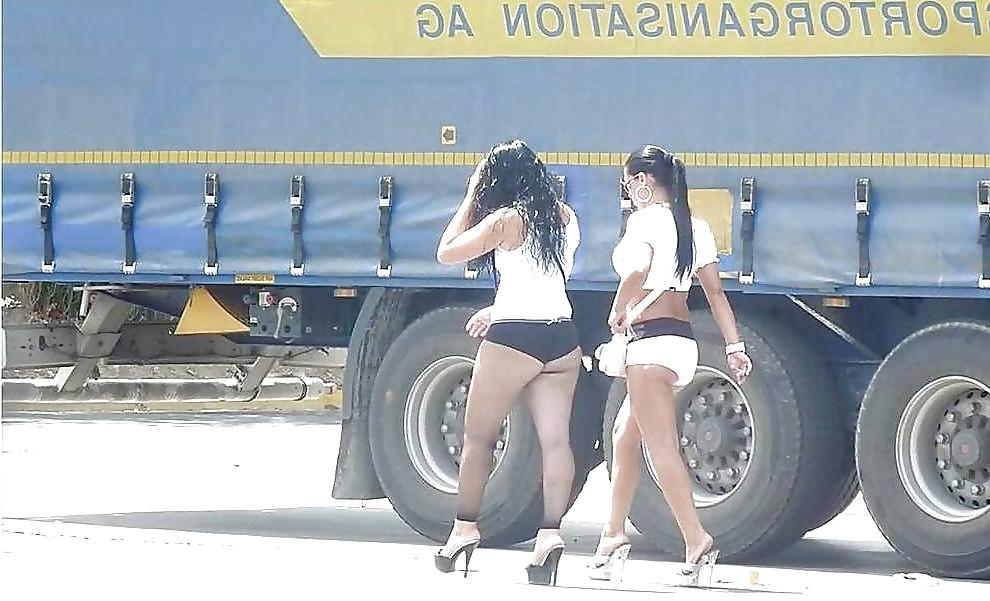 25P Puttane di strada - street hookers