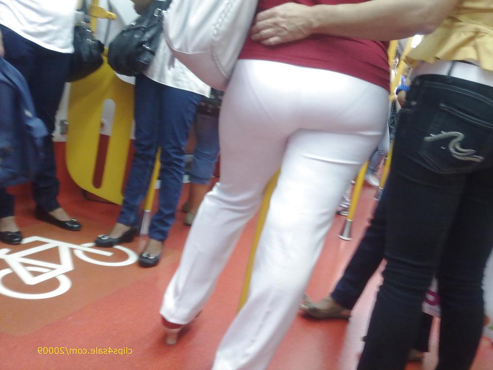 25P Candid asses from Spain