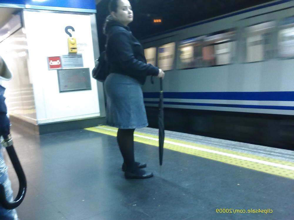 25P Candid asses from Spain