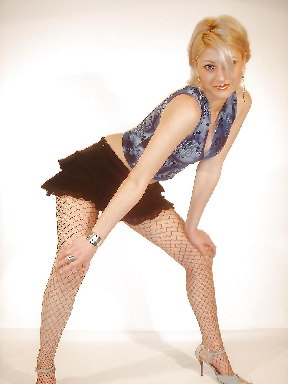 25P Leg Show 36