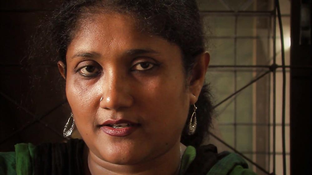 22P Cum all over Bangladeshi Milf Face 