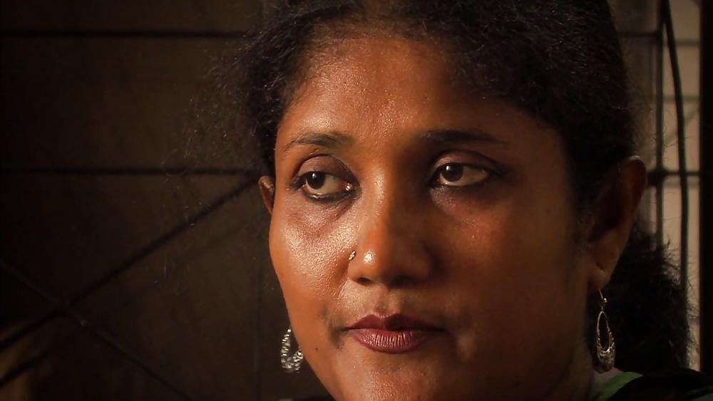 22P Cum all over Bangladeshi Milf Face 