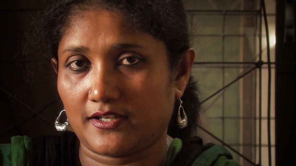 22P Cum all over Bangladeshi Milf Face 