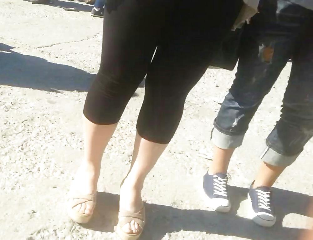 25P Spy sexy old + young feet and legs romanian