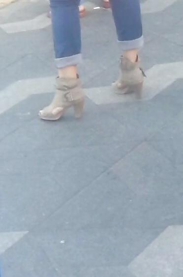25P Spy sexy old + young feet and legs romanian