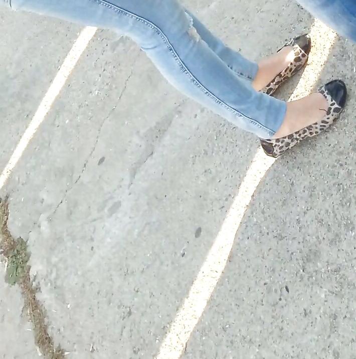 25P Spy sexy old + young feet and legs romanian