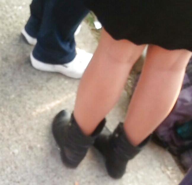 25P Spy sexy old + young feet and legs romanian
