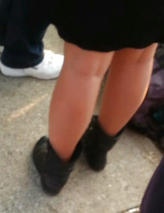 25P Spy sexy old + young feet and legs romanian