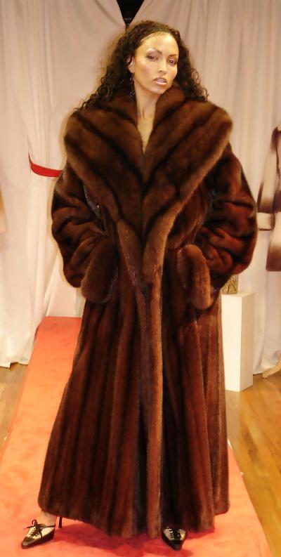 25P Fantastic sable fur coats