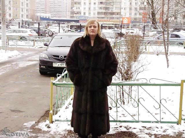 25P Fantastic sable fur coats