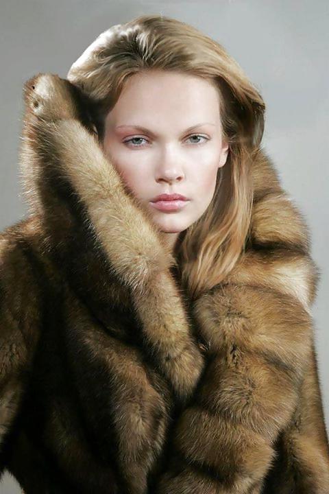 25P Fantastic sable fur coats